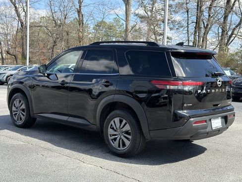 Certified 2025 Nissan Pathfinder SV AWD/4WD image 26