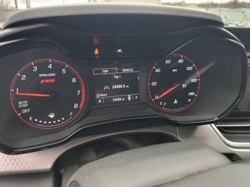 Used 2024 Chevrolet Trax RS FWD image 7