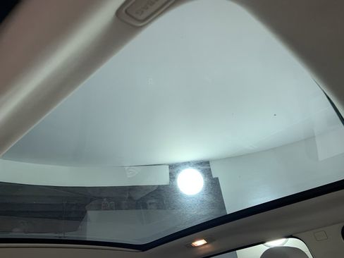 Used 2015 Land Rover Range Rover Evoque Pure Plus image 13