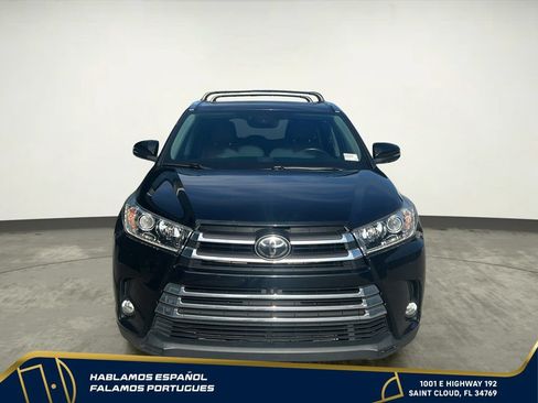 Used 2018 Toyota Highlander Limited Platinum AWD/4WD image 9