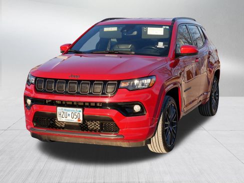Used 2022 Jeep Compass Limited image 2