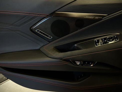 Used 2024 Chevrolet Corvette Z06 w/ Z07 Performance Package RWD image 16
