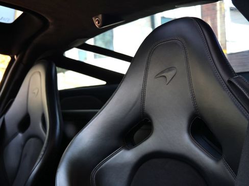 Used 2020 McLaren 720S RWD image 27