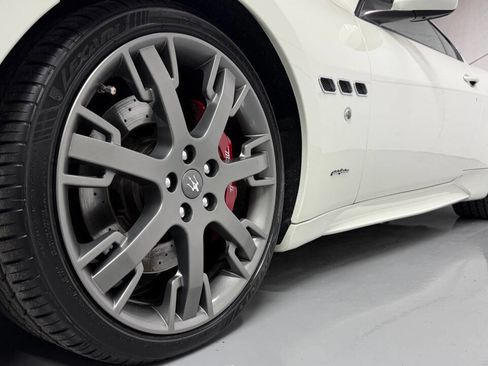 Used 2016 Maserati GranTurismo Sport image 22