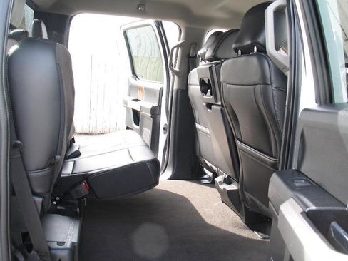 Used 2020 Ford F150 Lariat image 28