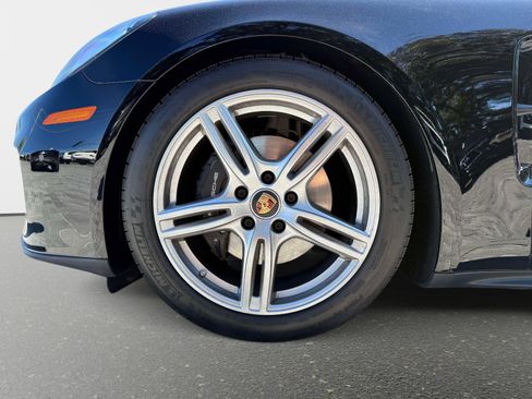 Used 2022 Porsche Panamera 4 image 13