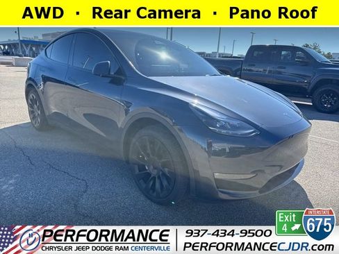 Used 2024 Tesla Model Y Long Range image 1