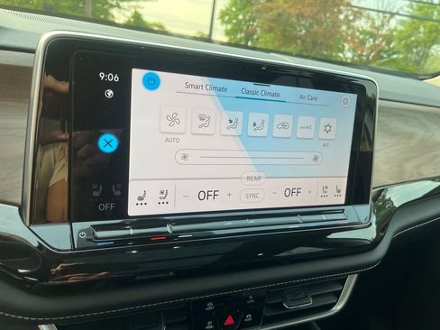 New 2026 Volkswagen Atlas SE image 13