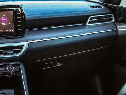 Used 2022 Kia K5 GT-Line w/ GT-Line Awd Premium Package image 17