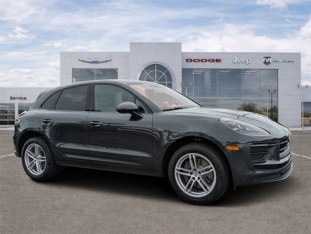 Used 2023 Porsche Macan AWD/4WD image 1