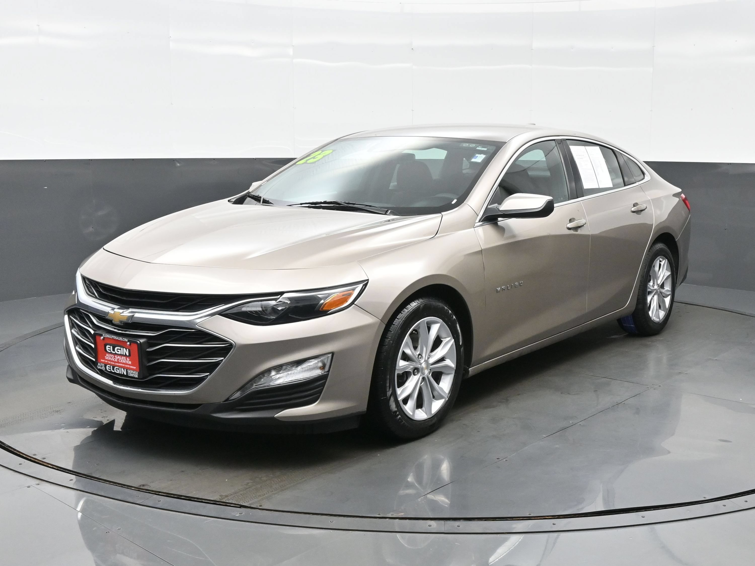 Used 2023 Chevrolet Malibu LT w/ Driver Confidence Package FWD image 2