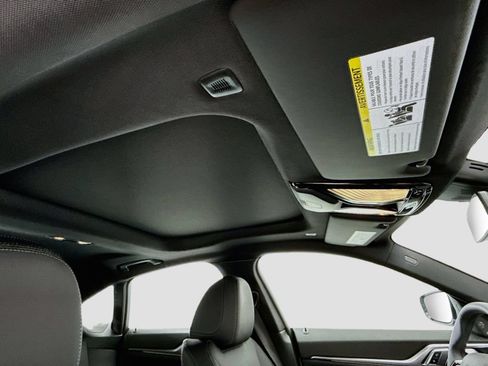 New 2026 BMW 430i w/ Premium Package RWD image 17