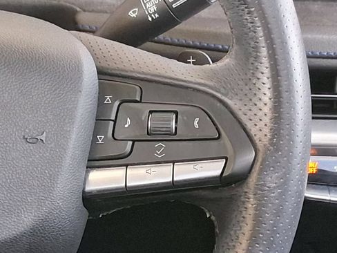 Used 2024 Cadillac XT4 Sport w/ Technology Package FWD image 12