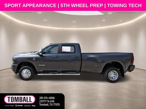 Used 2025 RAM 3500 Laramie w/ Sport Appearance Package AWD/4WD image 4