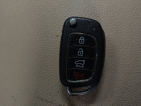 Used 2020 Hyundai Tucson SE w/ Cargo Package FWD image 32