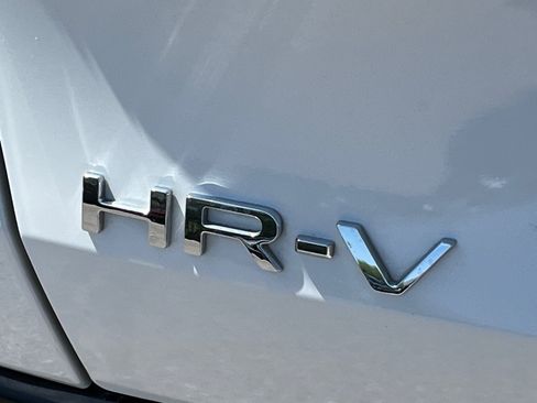 Used 2023 Honda HR-V EX-L image 32