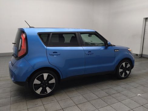 Used 2019 Kia Soul + FWD image 10
