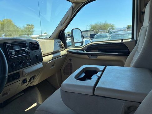 Used 2006 Ford F250 XL AWD/4WD image 18