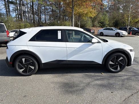 New 2026 Hyundai Ioniq 5 SE image 8