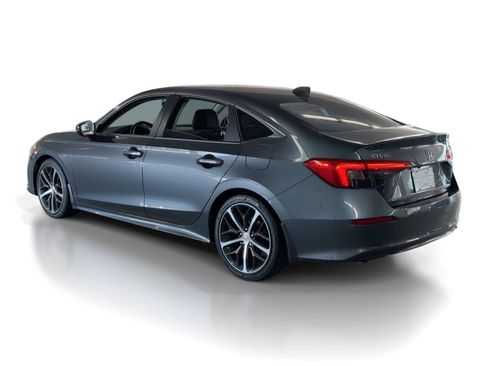 Used 2023 Honda Civic Touring image 3