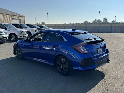 Used 2018 Honda Civic EX image 8