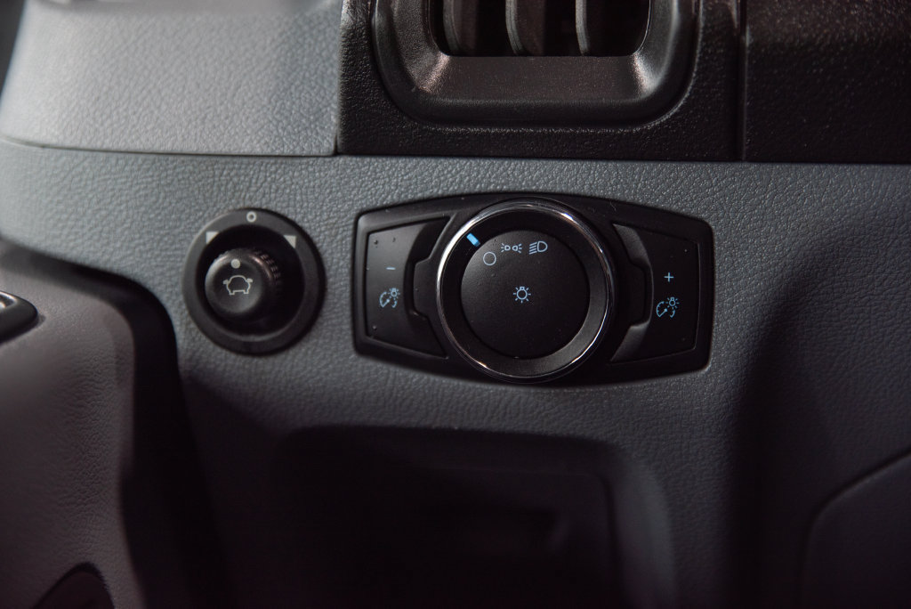 Used 2018 Ford Transit 350 XL RWD image 28