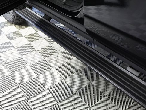 Used 2025 GMC Yukon AT4 Ultimate w/ LPO, Illumination Package image 22