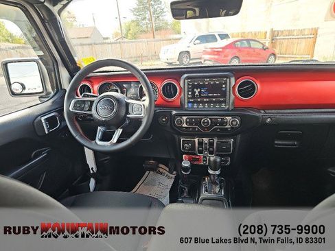 Used 2023 Jeep Gladiator Rubicon w/ Cold Weather Group image 40