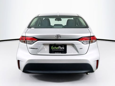 Used 2024 Toyota Corolla LE image 7