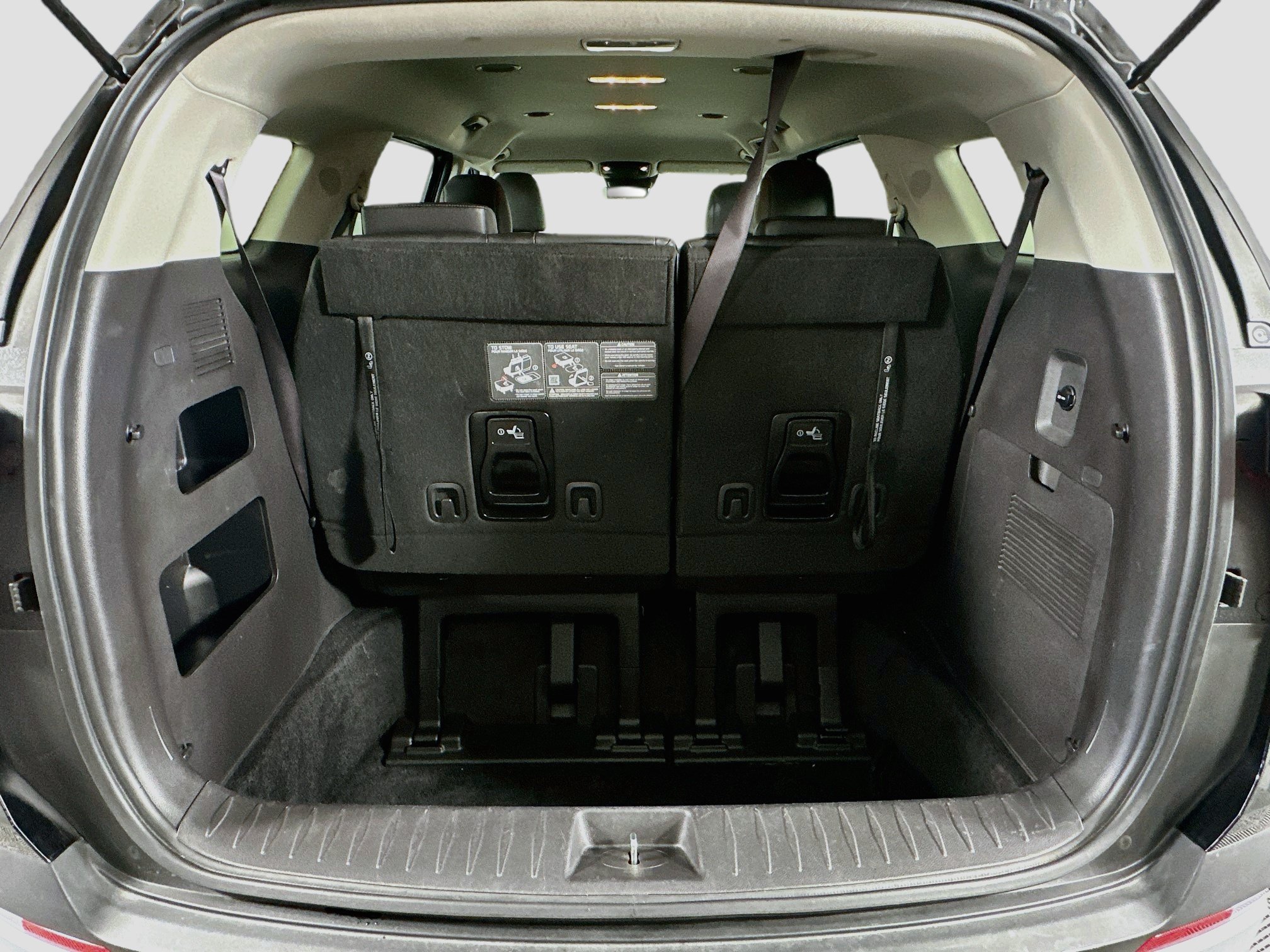 Used 2026 Kia Carnival LXS FWD image 31