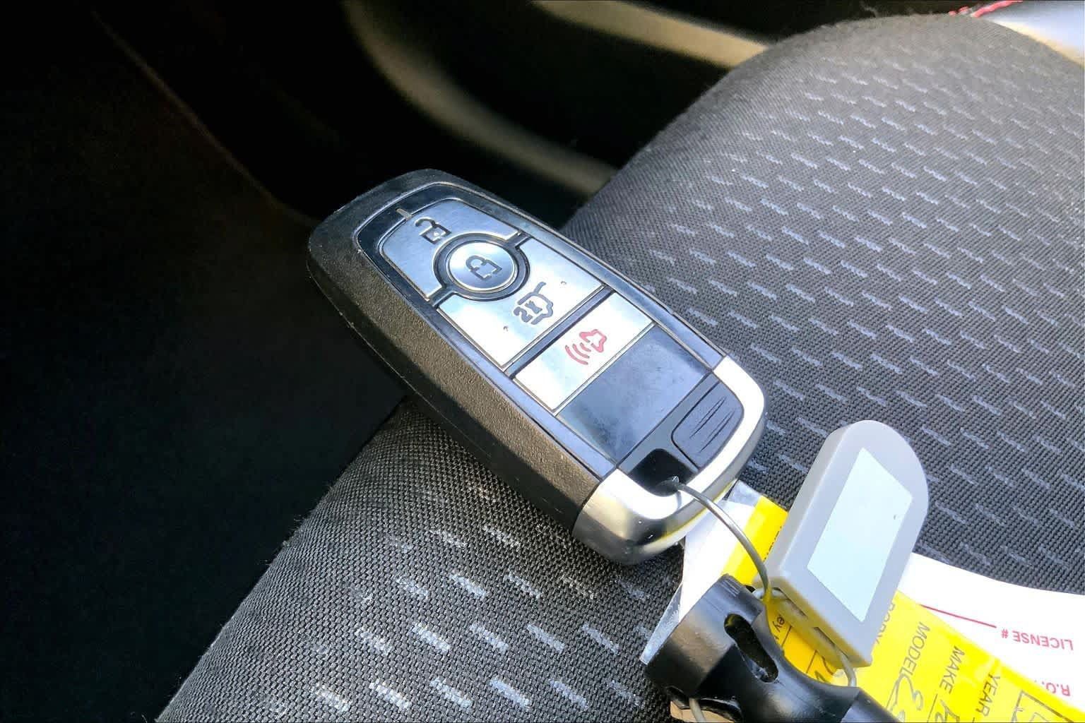 Used 2025 Ford Escape ST-Line FWD image 15