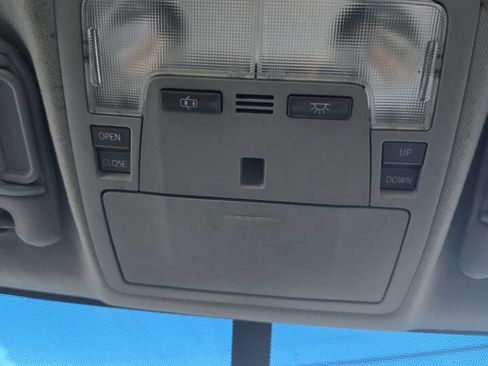 Used 2012 Toyota Camry SE image 21