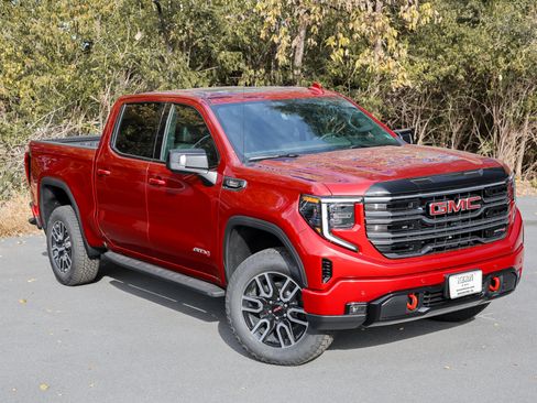 New 2026 GMC Sierra 1500 AT4 w/ AT4 Premium Package image 2