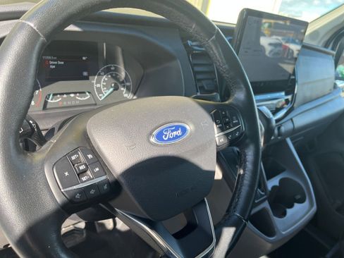 Used 2023 Ford Transit 350 XLT image 27