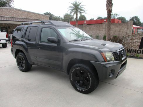 Used 2013 Nissan Xterra S RWD image 3