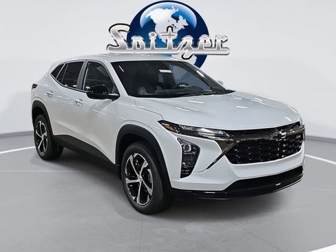 New 2026 Chevrolet Trax RS w/ Sunroof Package FWD image 1