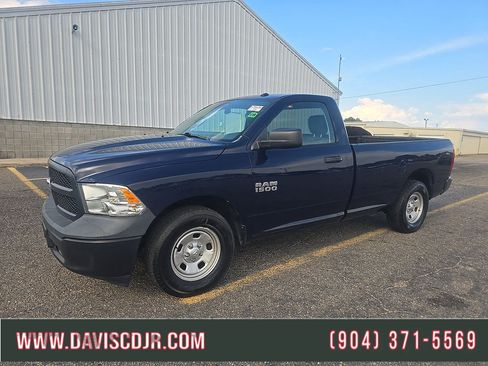 Certified 2018 RAM 1500 Express RWD image 1