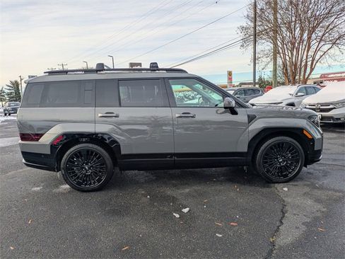 Used 2025 Hyundai Santa Fe Calligraphy image 3