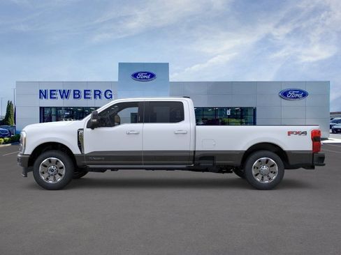 New 2025 Ford F250 King Ranch w/ FX4 Off-Road Package AWD/4WD image 5