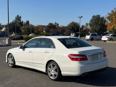 Used 2010 Mercedes-Benz E 350 Sedan image 3