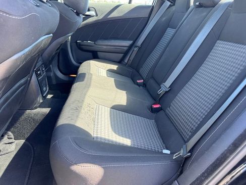 Used 2021 Dodge Charger R/T w/ Blacktop Package RWD image 9