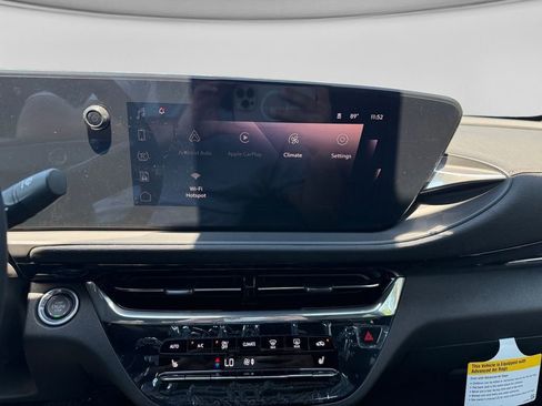 New 2026 Buick Envista Avenir FWD image 19