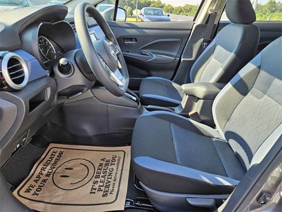 New 2025 Nissan Versa SV w/ Trunk Package