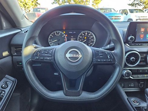 Used 2024 Nissan Sentra S image 22