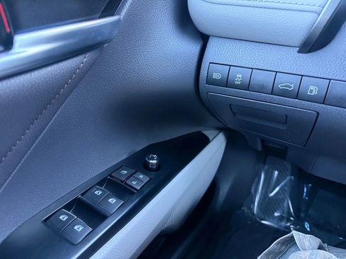 Used 2018 Toyota Camry XLE image 20