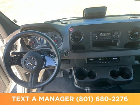Used 2025 Mercedes-Benz Sprinter 2500 image 15