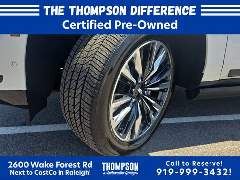 Used 2025 Cadillac Escalade Sport Platinum w/ LPO, Floor Liner Package AWD/4WD image 34