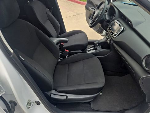 Used 2025 Nissan Kicks Play S FWD image 36
