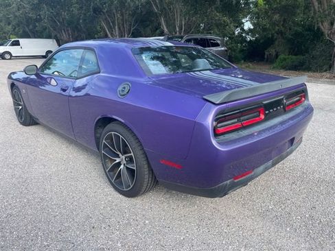 Used 2018 Dodge Challenger R/T Scat Pack RWD image 4