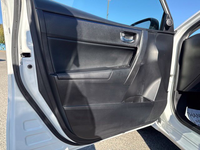 Used 2018 Toyota Corolla SE FWD image 22